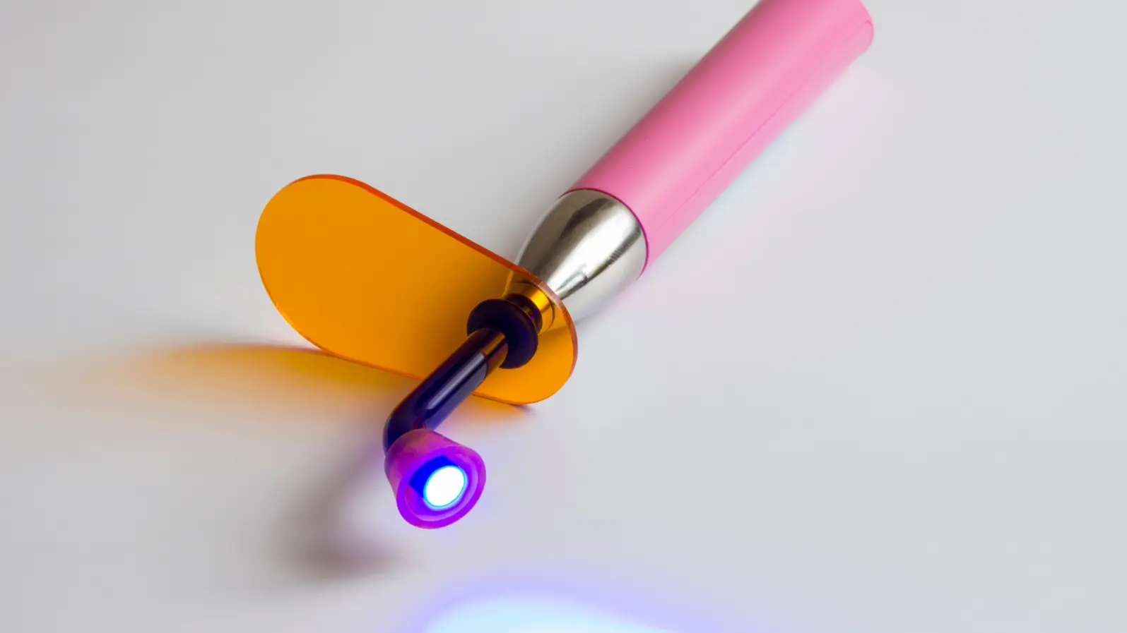 Bisakah Cahaya Mengurangi Nyeri Setelah Operasi Gigi Bungsu?