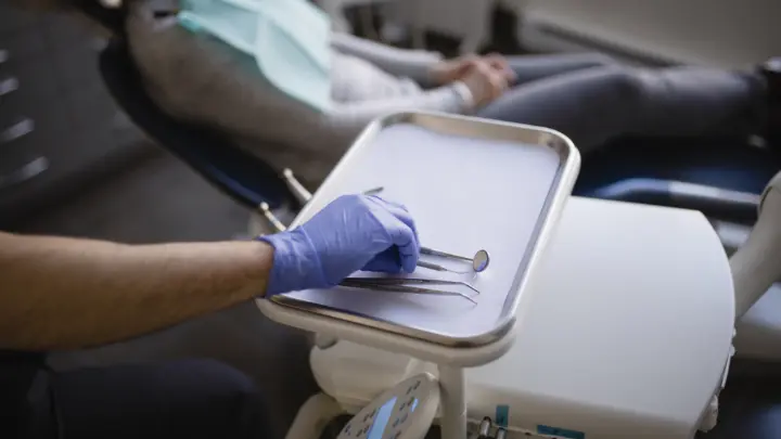 Sistem integrasi data medis dan dental menggunakan teknologi AI