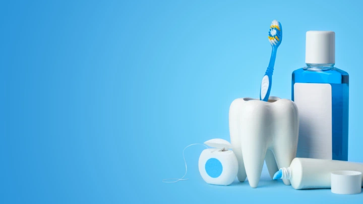 Sikat Gigi Saja Tidak Cukup? Solusi Plak
