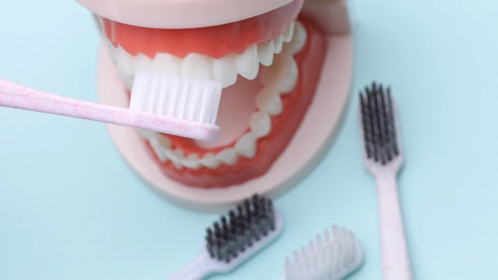 Erosi Asam &amp; Sikat Interdental