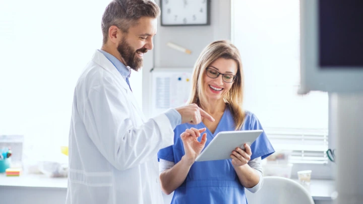 Adopsi teknologi AI kedokteran gigi oleh Heartland Dental dan DentalXChange untuk efisiensi klinik