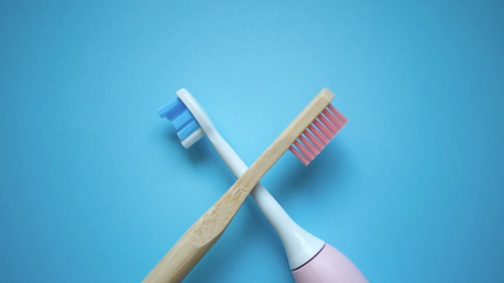Abrasi Dentin Sikat Gigi Sonic