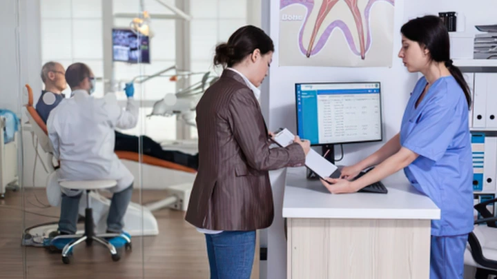 Uji Nyata Rekam Medis Digital vs Kertas di Klinik Gigi