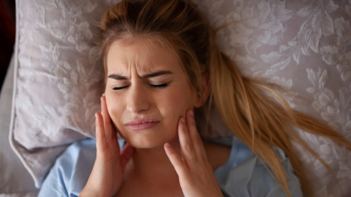 Bruxism pada Mahasiswa Kedokteran Gigi: Rahang Paling Terdampak